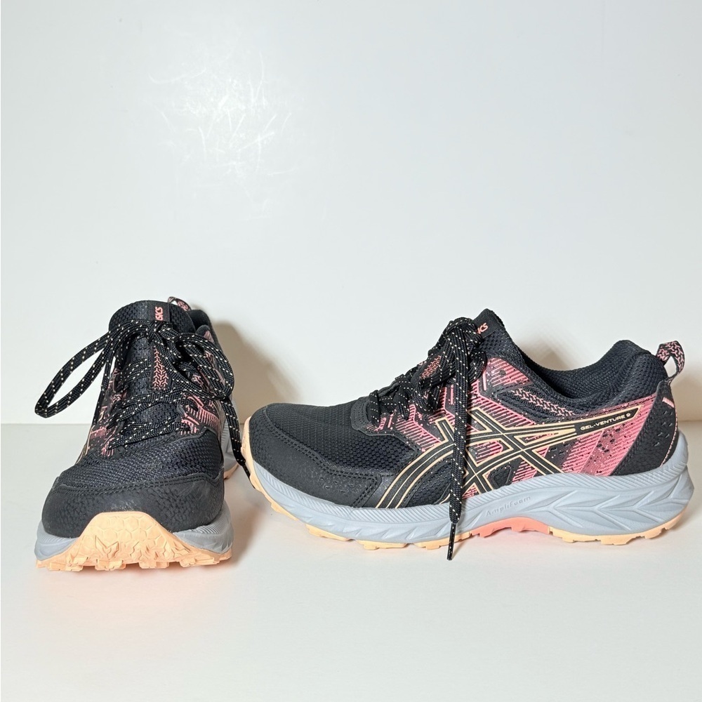 ASICS Women's Gel-Venture 9 Running Shoes in Black/Summer Dune